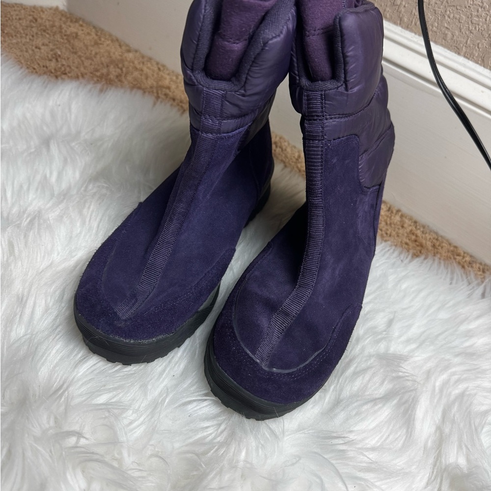 Land end Women's Purple snow  Boots 7